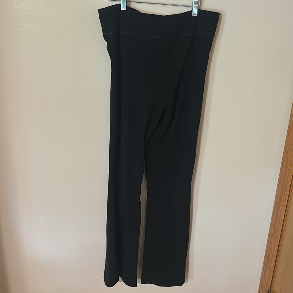 Express Black Straight Leg Pants - Picture 3 of 4